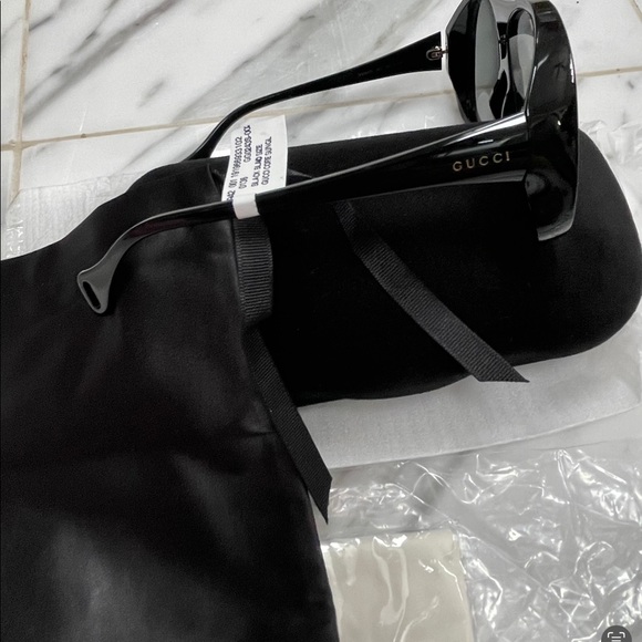 UNISEX GUCCI OVERSIZED PILOT AVIATOR SUNGLASSES - Picture 8 of 16